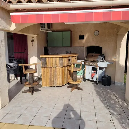 Avec Piscine Privee Taulignan